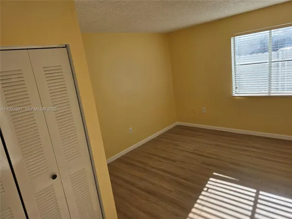 $2,400 | 1176 Northwest 124 Place, Unit 108, Miami, FL 33182