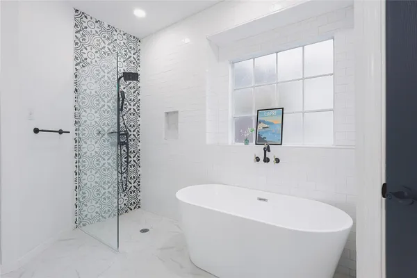 $440,000 | 17527 Sandy Cliffs Drive, Houston, TX 77090