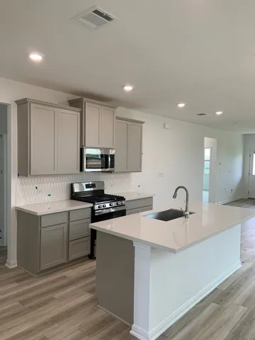 $2,195 | 152 Lime Street, Buda, TX 78610