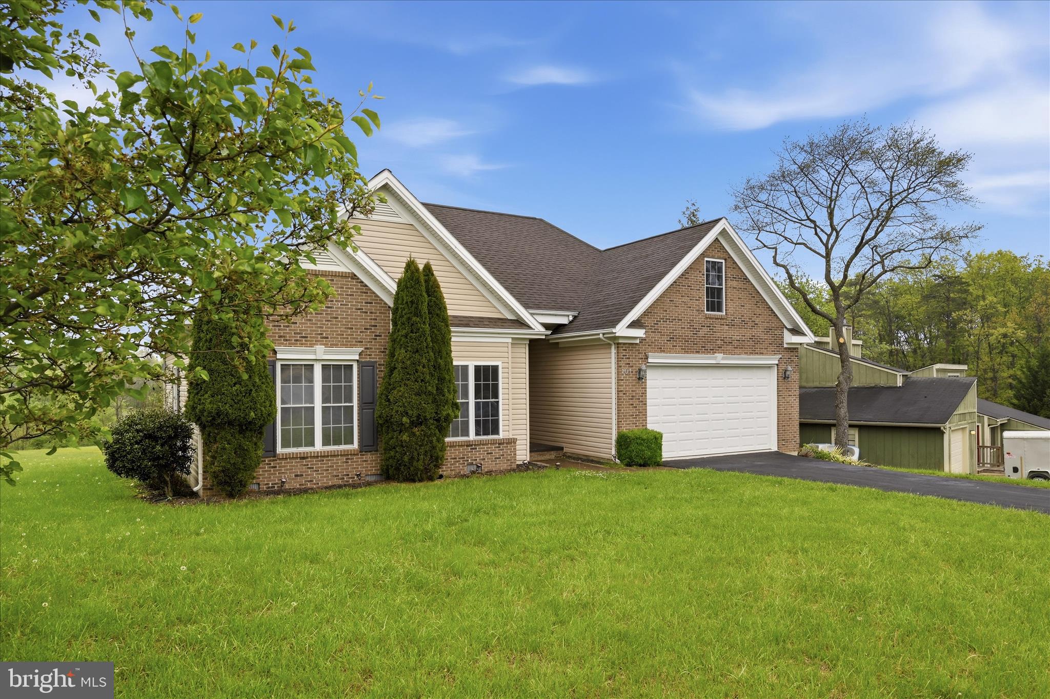 101 Putter Place Cross Junction, VA 22625 - Photo 2 of 46 Front Exterior