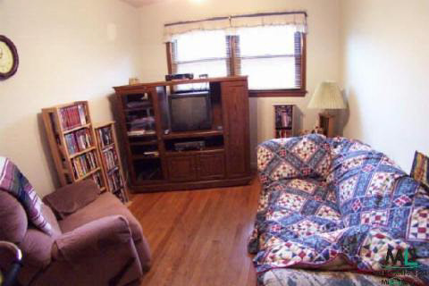 16515 8 Mile Road Eastpointe, MI 48021 - Photo 7 of 9 413411-6.JPG