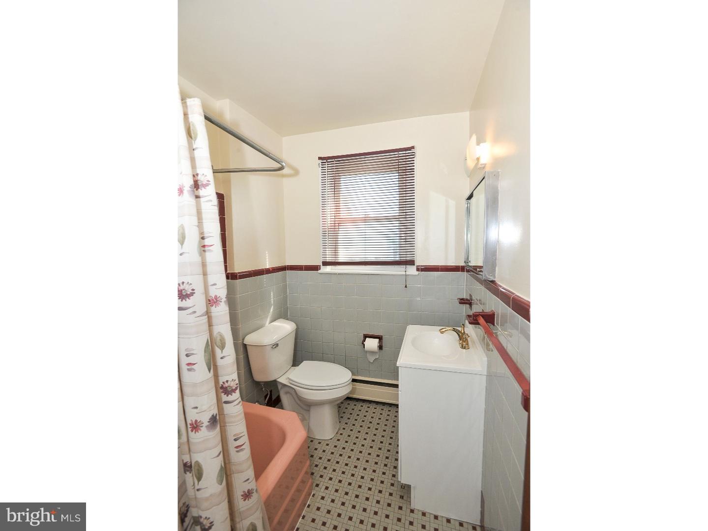 7531 Dungan Road Philadelphia, PA 19111 - Photo 8 of 25 Bathroom