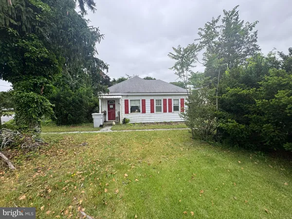 $166,000 | 1676 South Main Road, Vineland, NJ 08360
