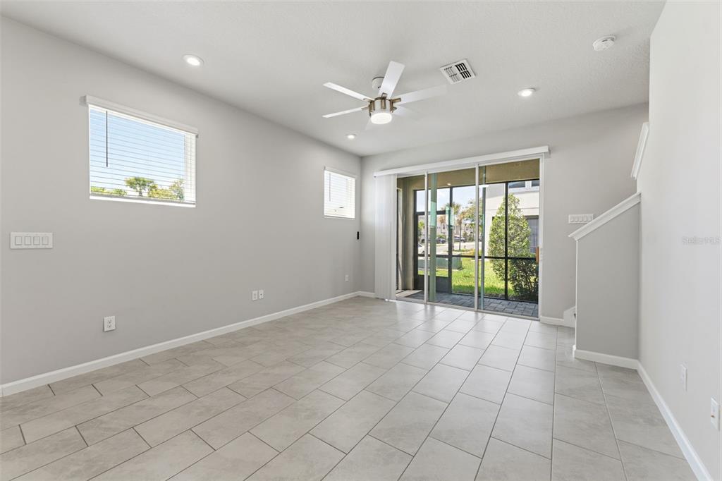 2587 Everglade Way Lutz, FL 33558 - Photo 9 of 41