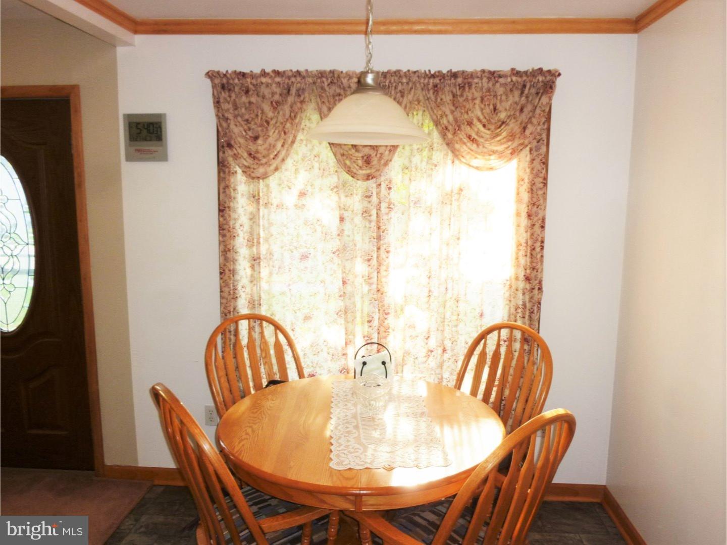 419 Flanders Road Burlington, NJ 08016 - Photo 4 of 15 Gallery Image 4