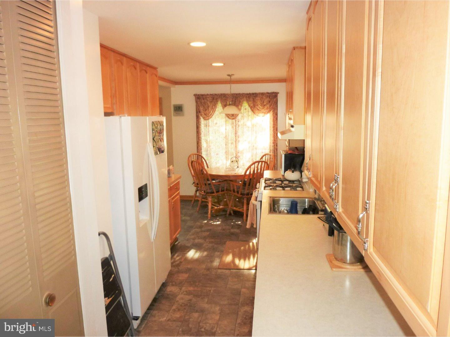 419 Flanders Road Burlington, NJ 08016 - Photo 5 of 15 Gallery Image 5
