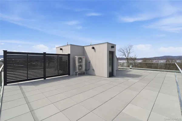 $2,299,000 | 156 Palisade Street, Unit C, Dobbs Ferry, NY 10522