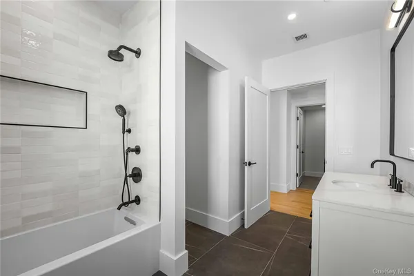 $2,299,000 | 156 Palisade Street, Unit C, Dobbs Ferry, NY 10522