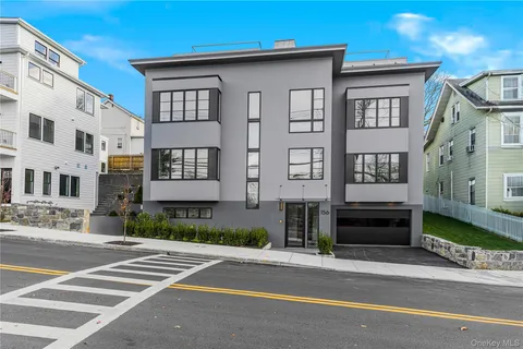 a picture of a bench