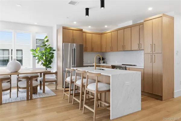 $2,299,000 | 156 Palisade Street, Unit C, Dobbs Ferry, NY 10522