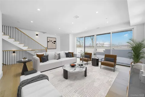 $2,299,000 | 156 Palisade Street, Unit C, Dobbs Ferry, NY 10522