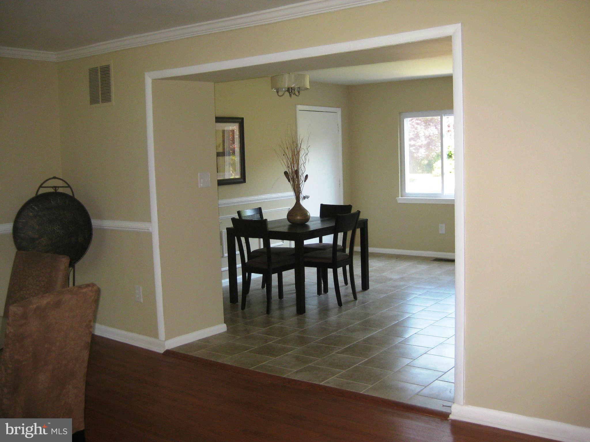 1444 Yellowwood Court Reston, VA 20190 - Photo 10 of 24 Interior General