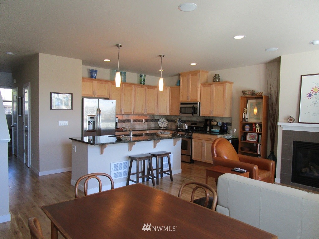 16531 2nd Park Southeast Bothell, WA 98012 - Photo 9 of 24