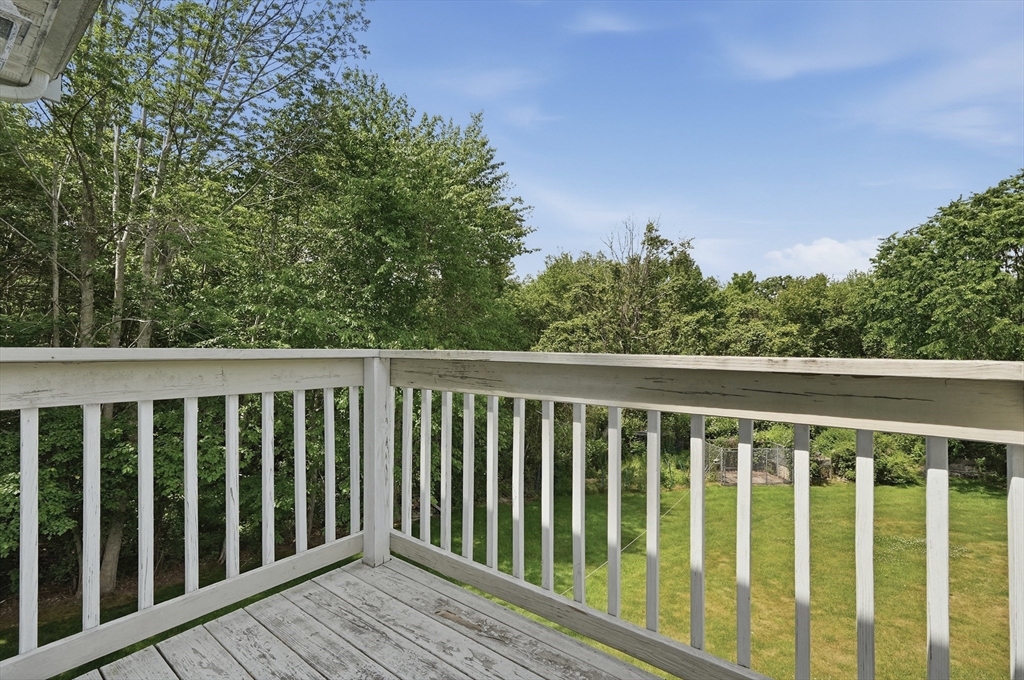 1527 Main Street Acushnet, MA 02743 - Photo 21 of 32