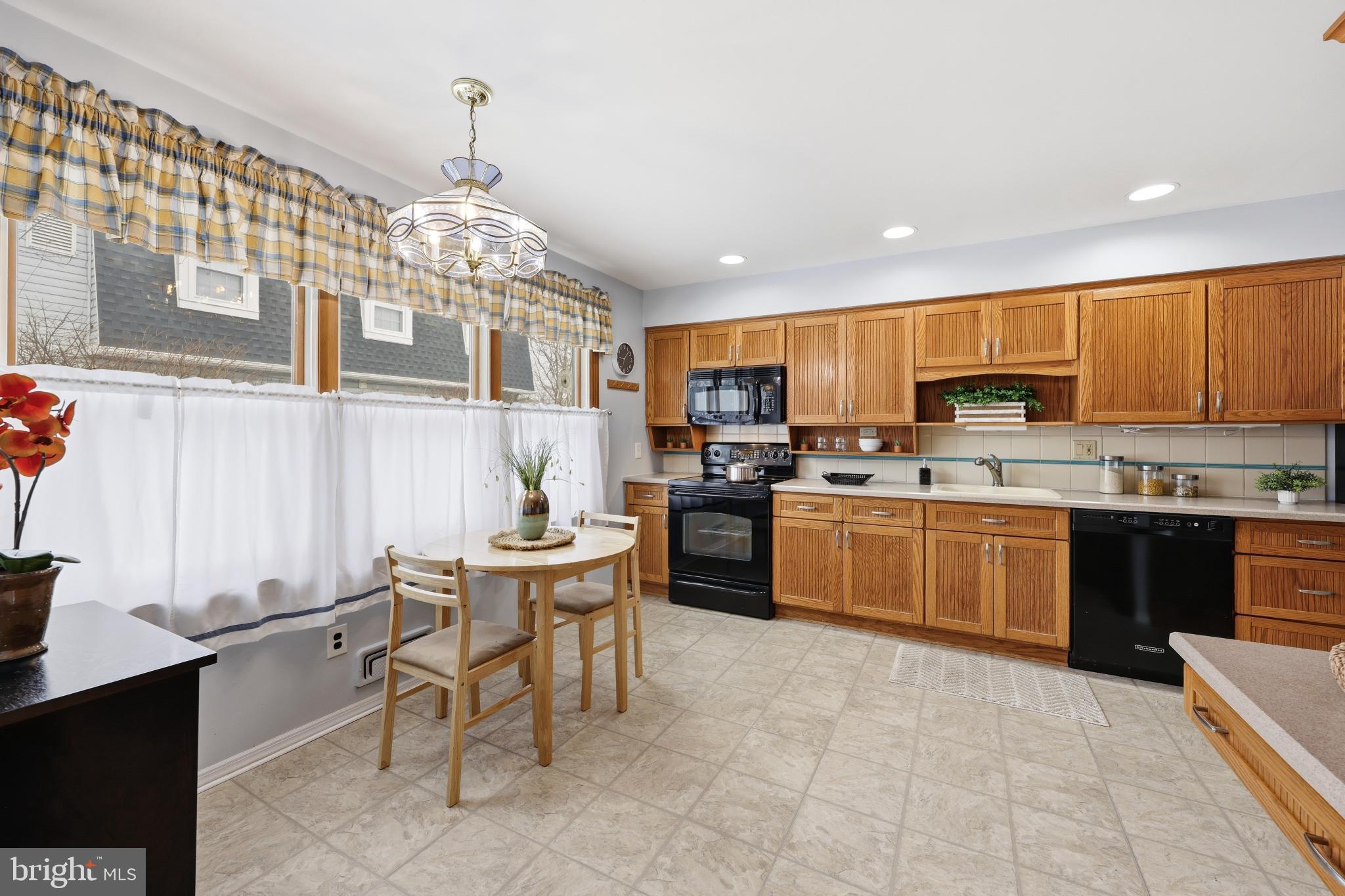 116 Pine Valley Road Cherry Hill, NJ 08034 - Photo 18 of 33