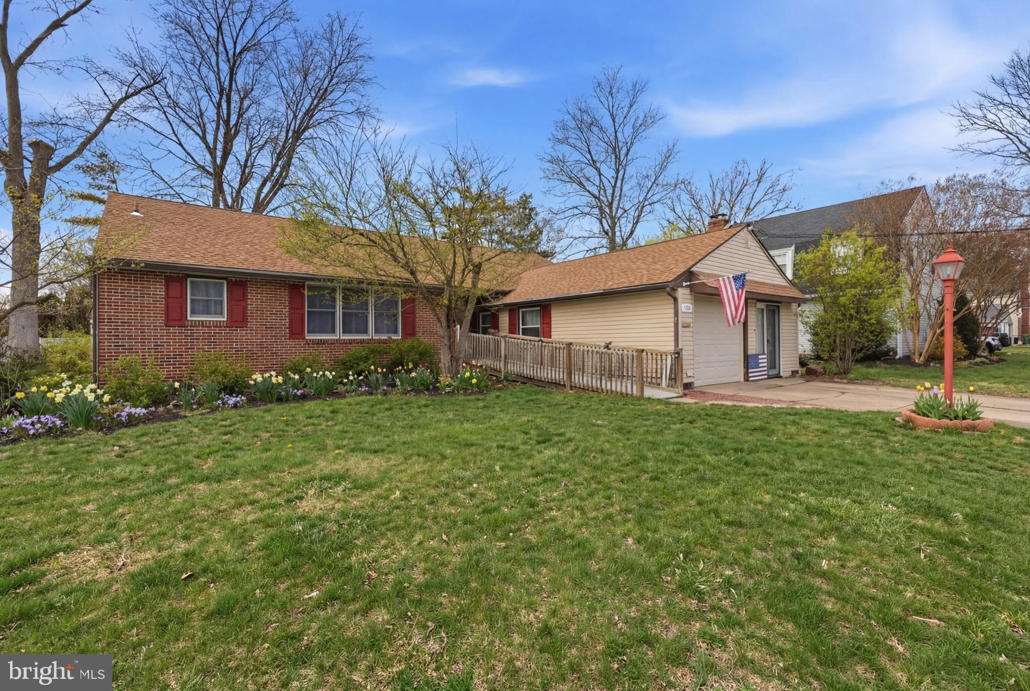 116 Pine Valley Road Cherry Hill, NJ 08034 - Photo 2 of 33