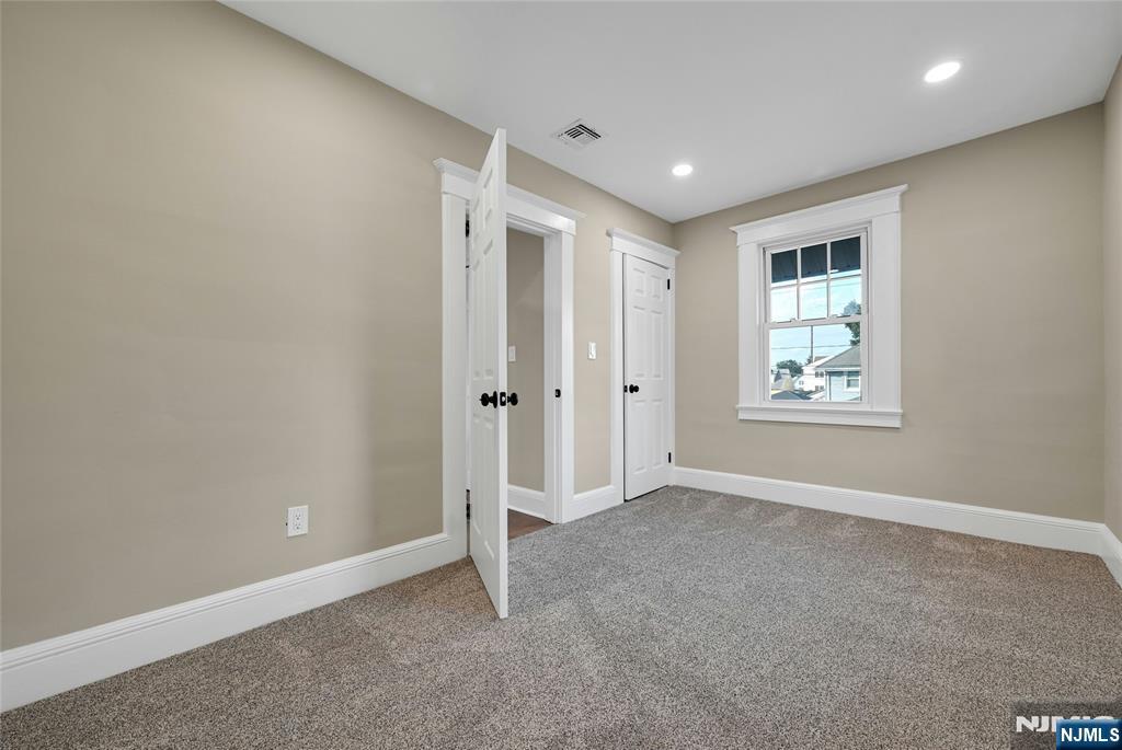25 Marinus Street Rochelle Park, NJ 07662 - Photo 12 of 15 Gallery Image 12
