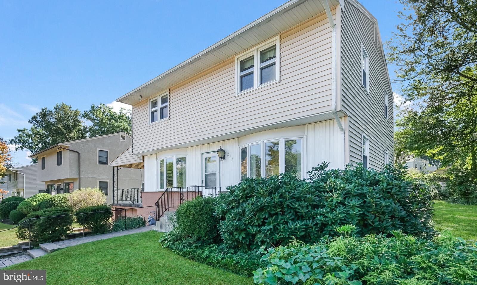 211 Cowbell Road Willow Grove, PA 19090 - Photo 2 of 24 Gallery Image 2