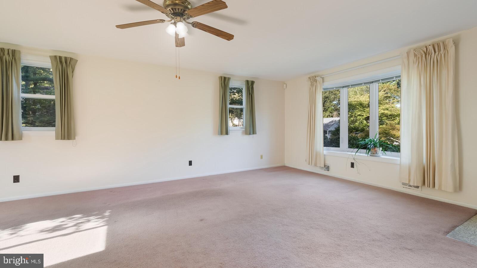 211 Cowbell Road Willow Grove, PA 19090 - Photo 12 of 24 Gallery Image 12