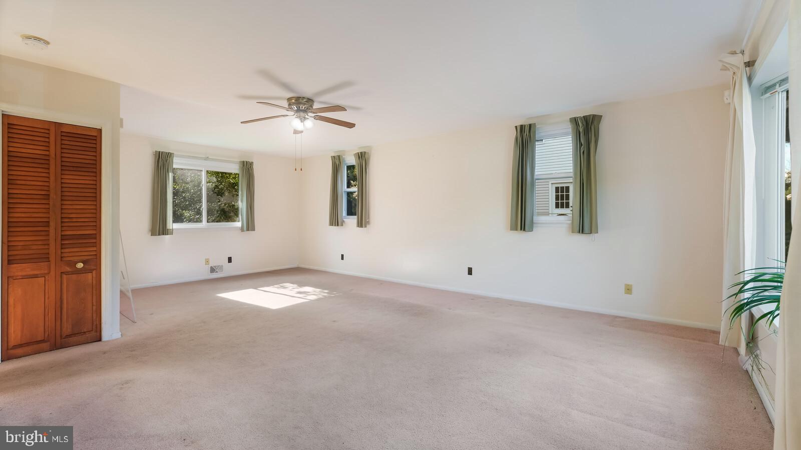 211 Cowbell Road Willow Grove, PA 19090 - Photo 13 of 24 Gallery Image 13