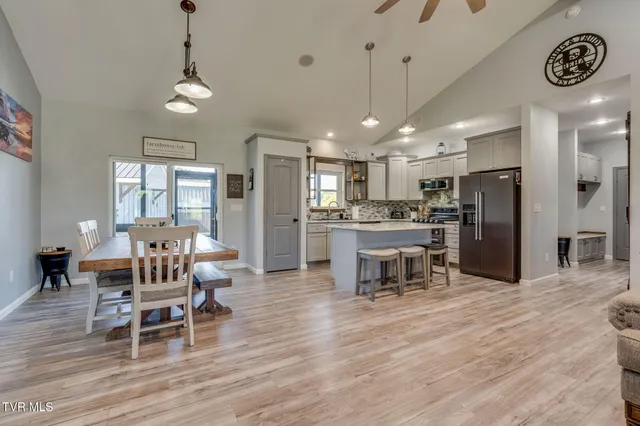 $597,000 | 325 Barren Road, Chuckey, TN 37641