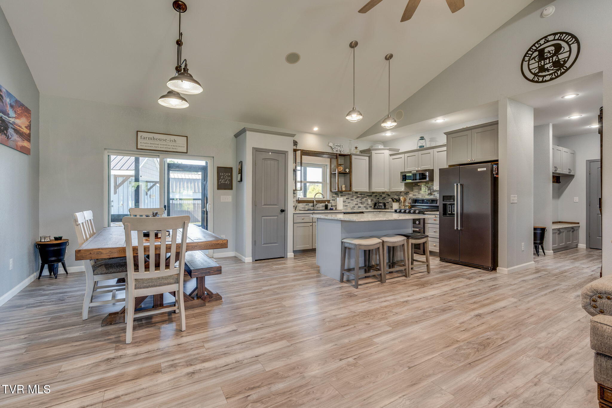 325 Barren Road Chuckey, TN 37641 - Photo 11 of 43 009