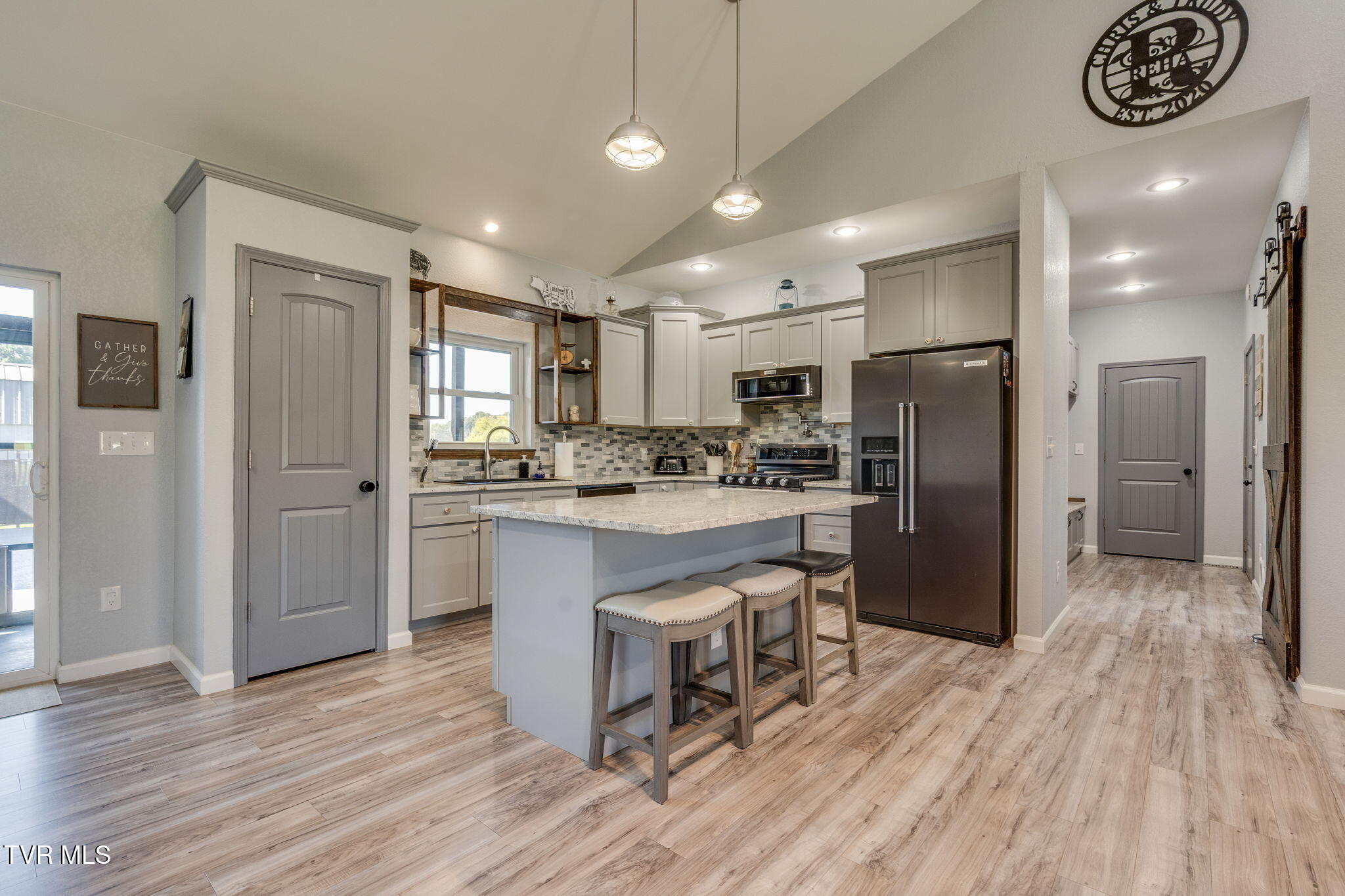 325 Barren Road Chuckey, TN 37641 - Photo 13 of 43 011