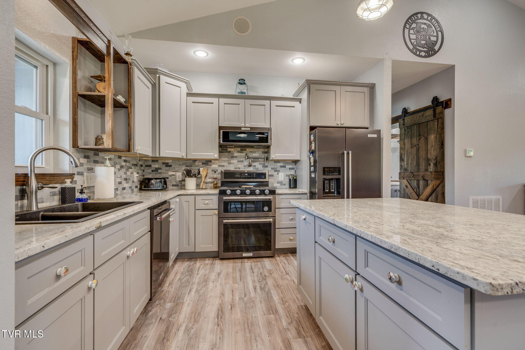 325 Barren Road Chuckey, TN 37641 - Photo 14 of 43 012