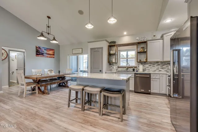 $597,000 | 325 Barren Road, Chuckey, TN 37641