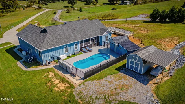 $597,000 | 325 Barren Road, Chuckey, TN 37641