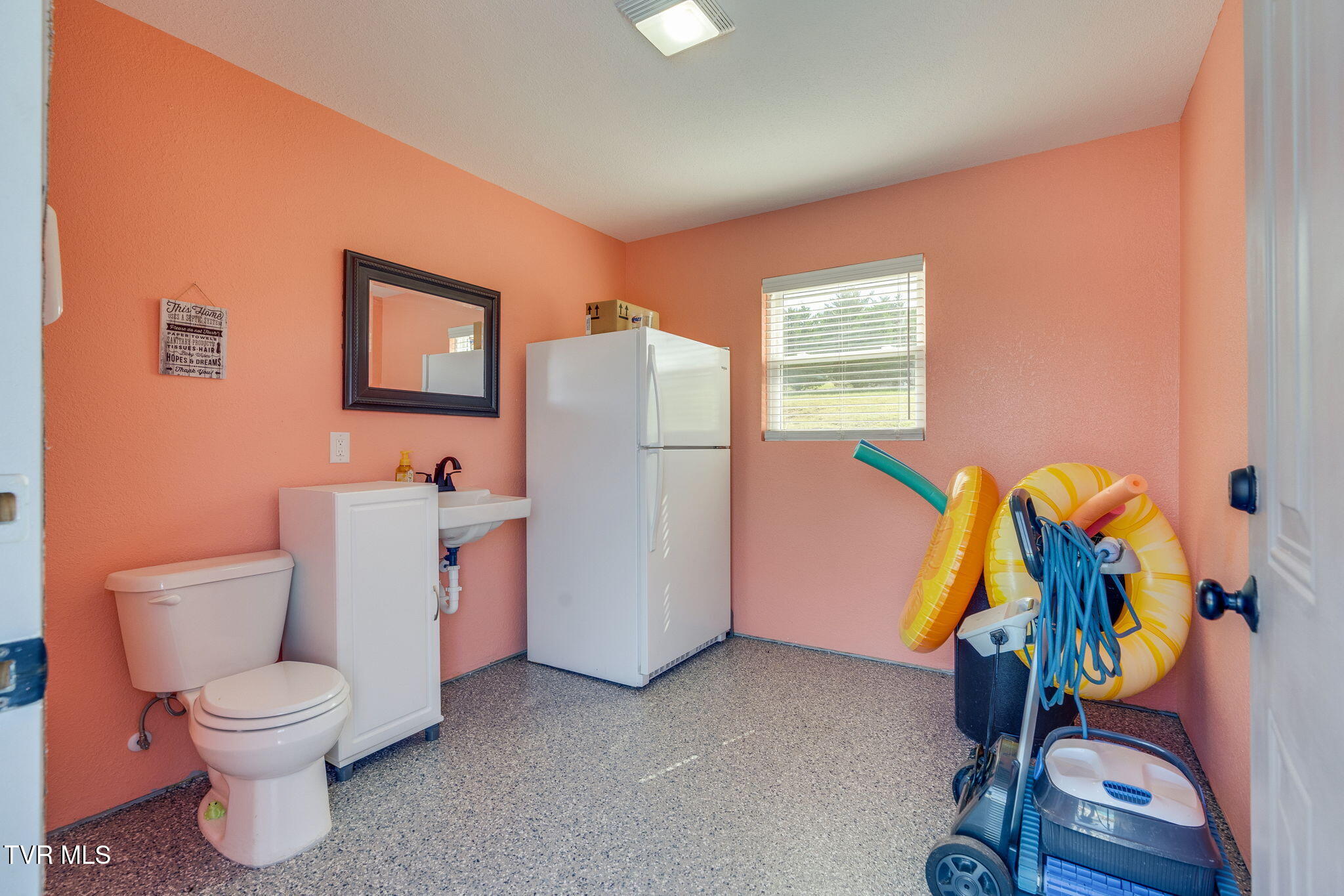 325 Barren Road Chuckey, TN 37641 - Photo 36 of 43 034