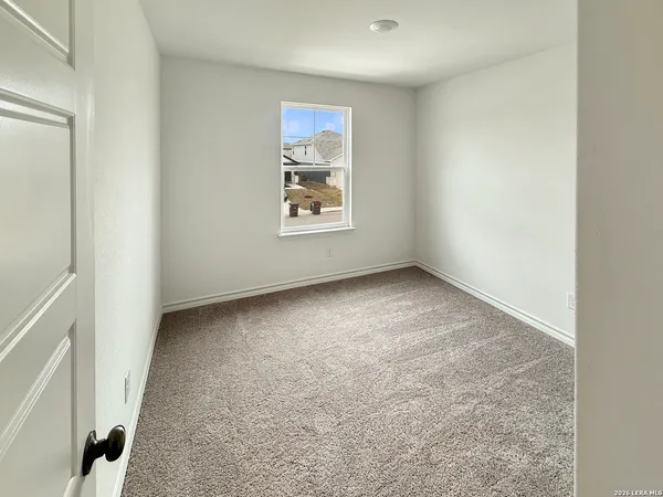 $2,150 | 930 Bluegrass Point, New Braunfels, TX 78130