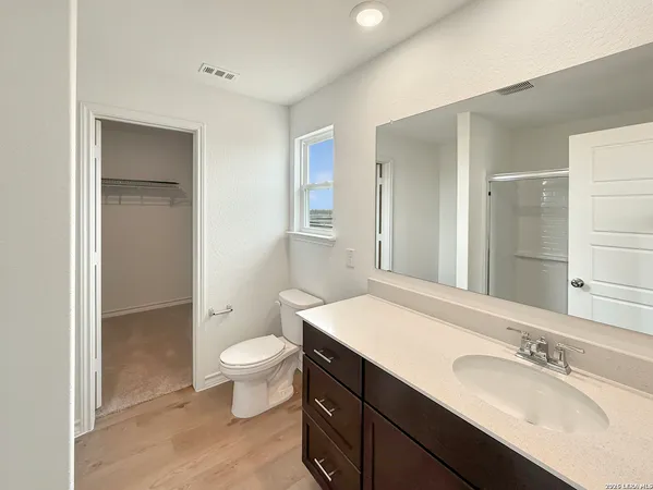 $2,150 | 930 Bluegrass Point, New Braunfels, TX 78130