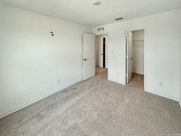 $2,150 | 930 Bluegrass Point, New Braunfels, TX 78130