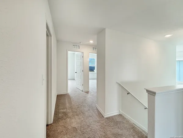 $2,150 | 930 Bluegrass Point, New Braunfels, TX 78130