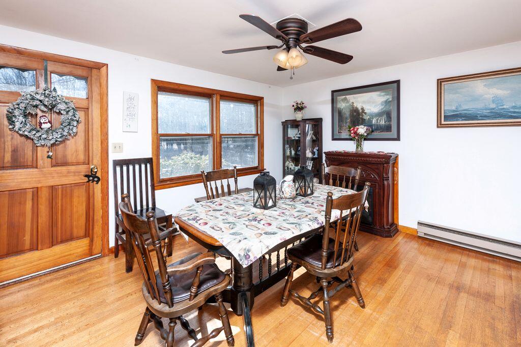 1 Fernald Road Kittery, ME 03904 - Photo 5 of 21 Dining room