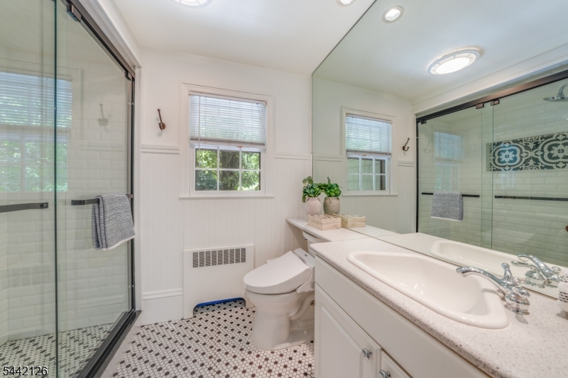 28 Spring Ridge Drive Berkeley Heights, NJ 07922 - Photo 29 of 50