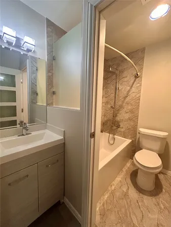 $1,800 | 8922 Trone Circle, Unit D, Austin, TX 78758