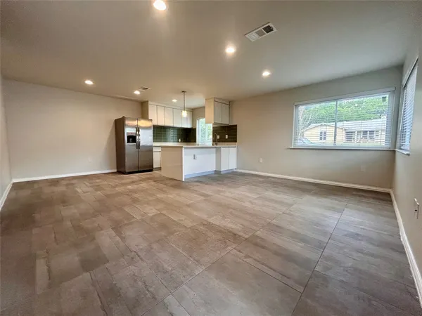$1,800 | 8922 Trone Circle, Unit D, Austin, TX 78758