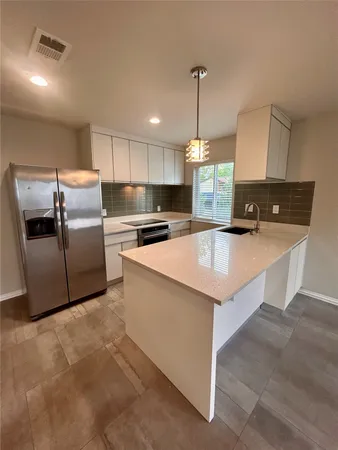 $1,800 | 8922 Trone Circle, Unit D, Austin, TX 78758