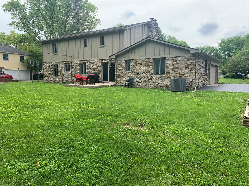 8739 Lancaster Road Indianapolis, IN 46260 - Photo 7 of 47 Gallery Image 7