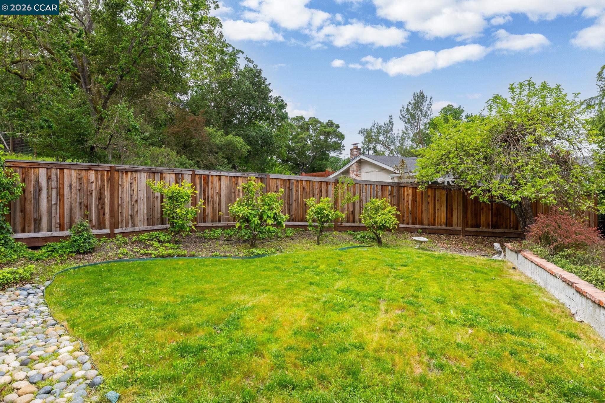 829 Reliez Station Road Lafayette, CA 94549 - Photo 22 of 28