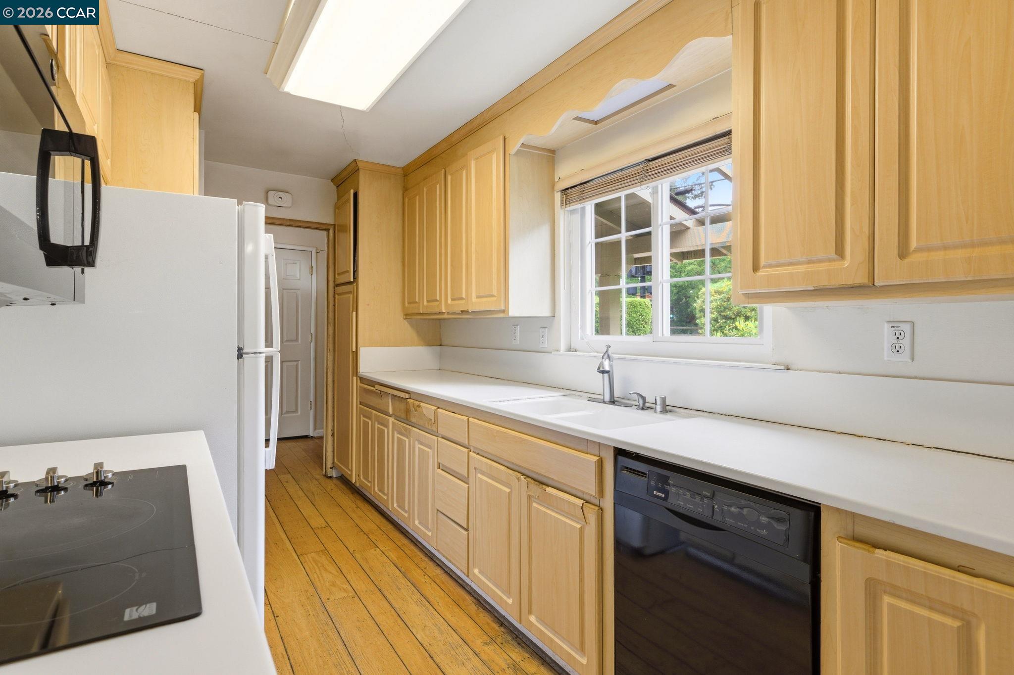 829 Reliez Station Road Lafayette, CA 94549 - Photo 8 of 28