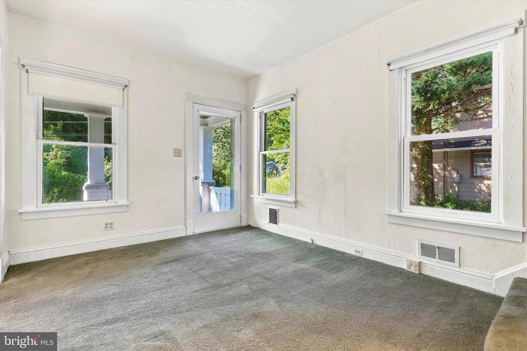 535 Valley Park Road Phoenixville, PA 19460 - Photo 5 of 25 Gallery Image 5