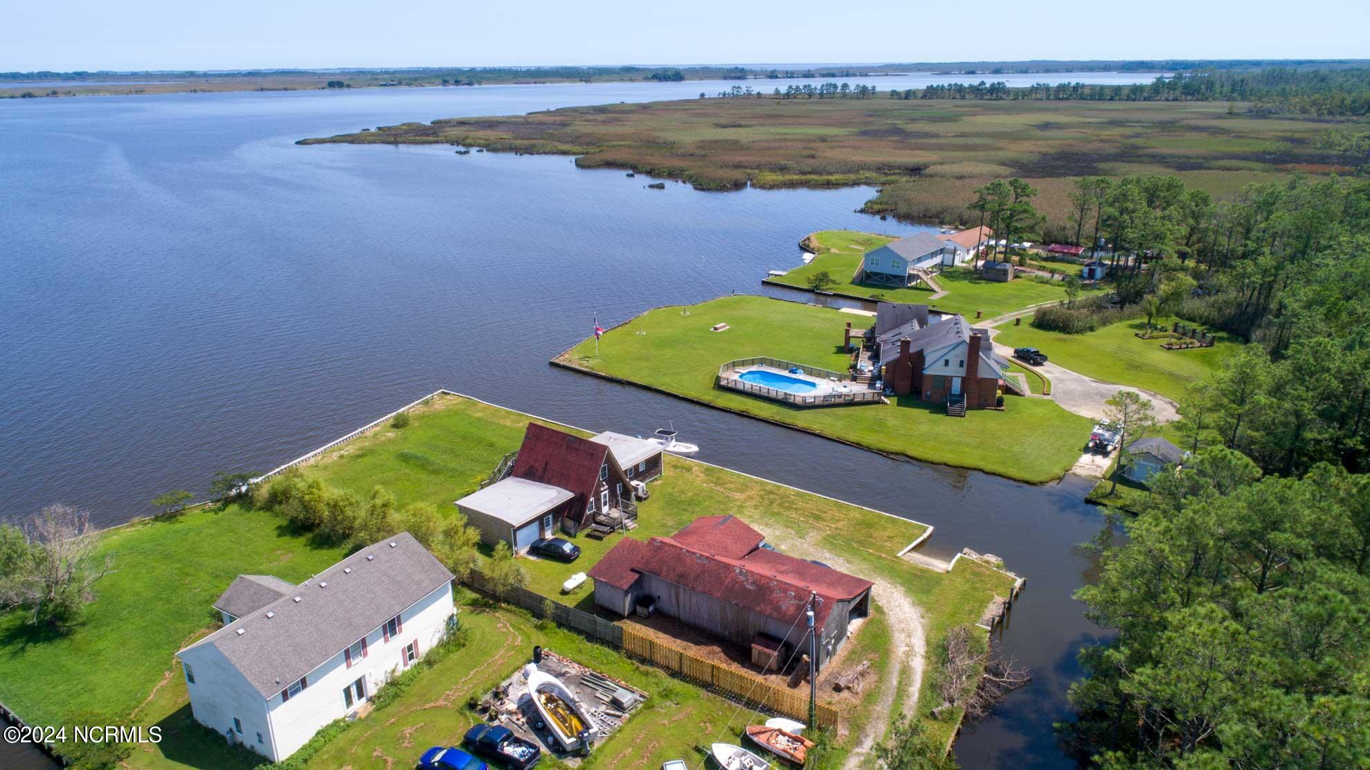 171 Simpson Road Barco, NC 27917 - Photo 14 of 29 171-simpson-rd-barco-web-32