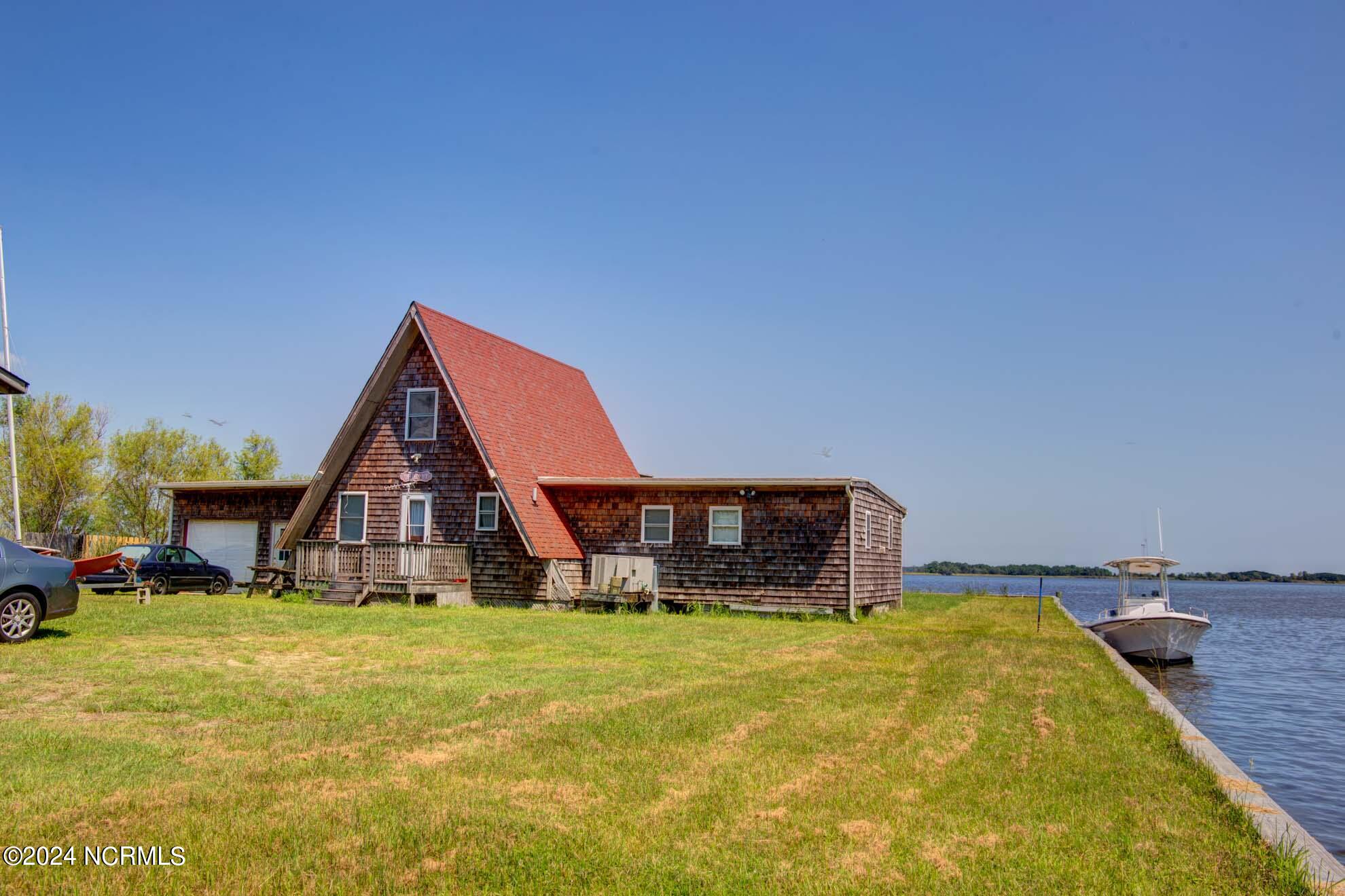 171 Simpson Road Barco, NC 27917 - Photo 4 of 29 171-simpson-rd-barco-web-8