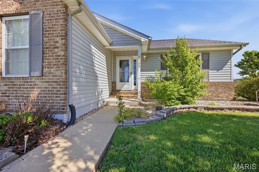 4705 Vandebrook Drive Waterloo, IL 62298 - Photo 4 of 58