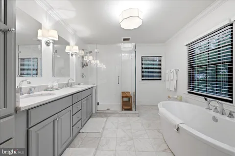 $2,100,000 | 710 Live Oak Drive, McLean, VA 22101