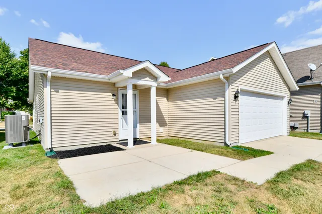 $299,900 | 931 Maidstone Avenue, Westfield, IN 46074