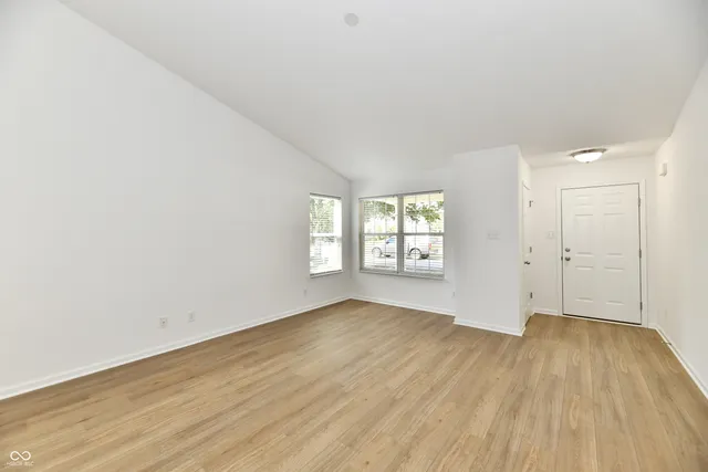 $299,900 | 931 Maidstone Avenue, Westfield, IN 46074